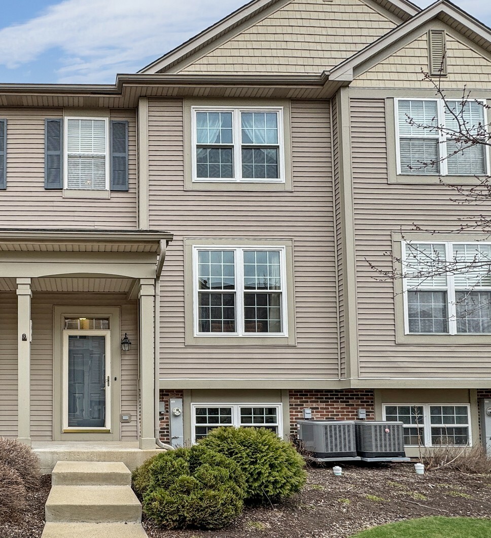 Property Photo: 751 Cherry Creek Drive 751 IL 60030