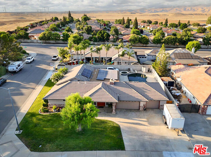 7200 Clifftop Way  Bakersfield CA 93306 photo