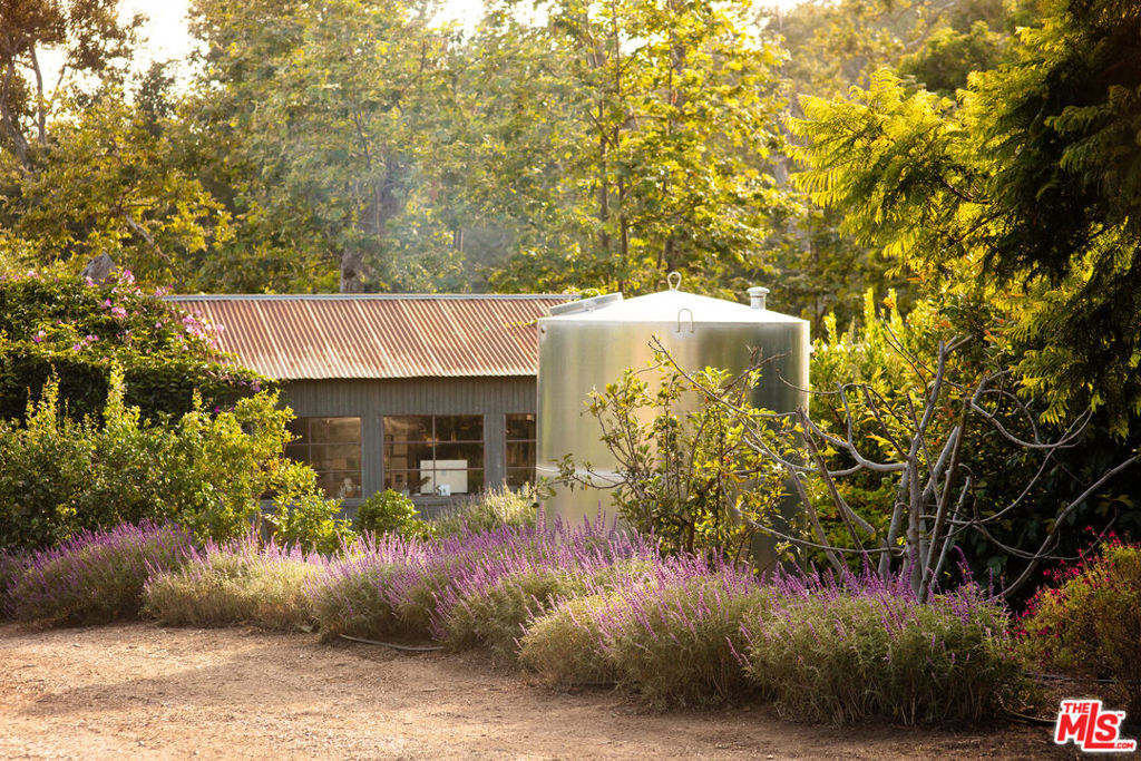 Property Photo:  5949 Bonsall Drive  CA 90265 