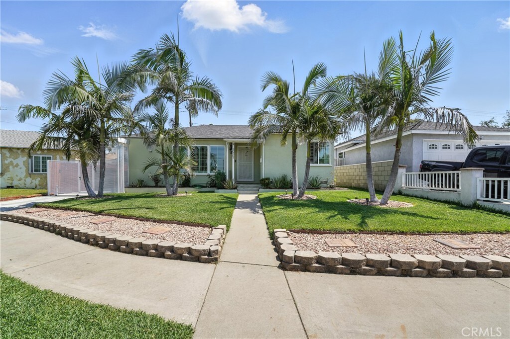 Property Photo:  10507 Ben Avon Street  CA 90606 