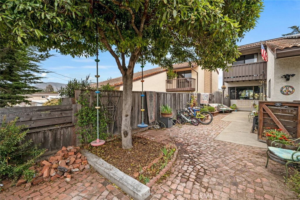 Property Photo:  1246 15th Street  CA 93402 
