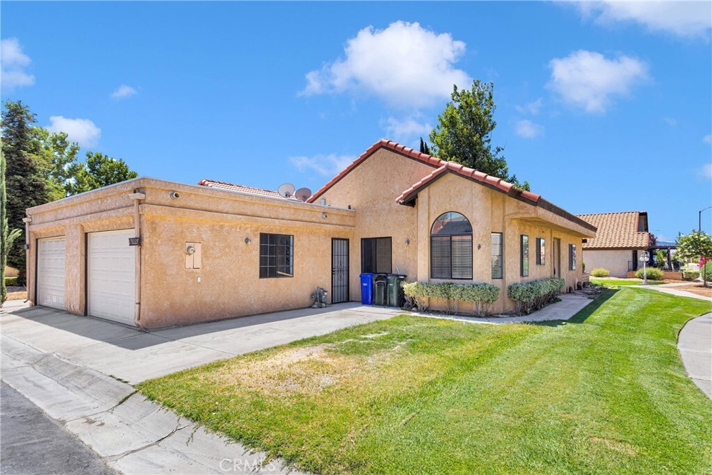 Property Photo: 19227 Willow Drive CA 92308