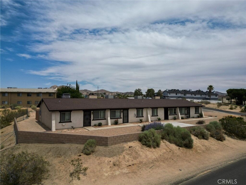 Property Photo: 17830 Quantico Road CA 92307