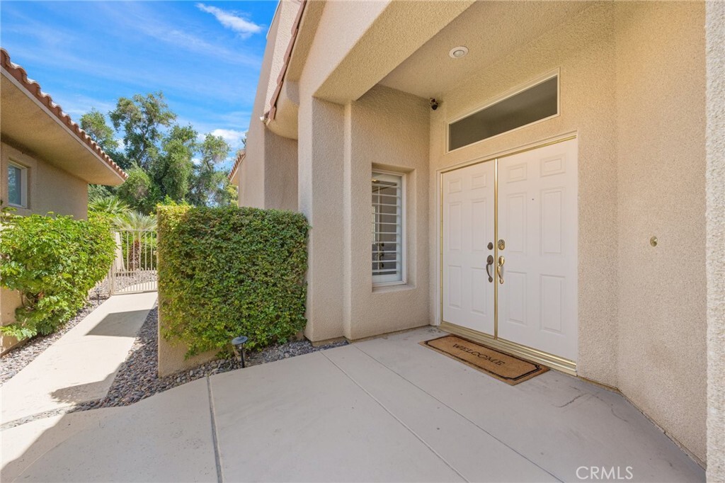 Property Photo:  103 N Kavenish Drive  CA 92270 