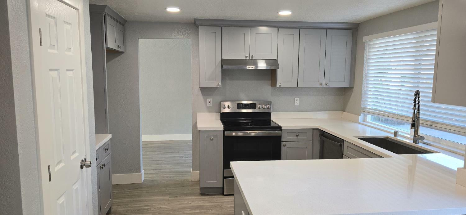 2998 Cactus Way  Sacramento CA 95833 photo