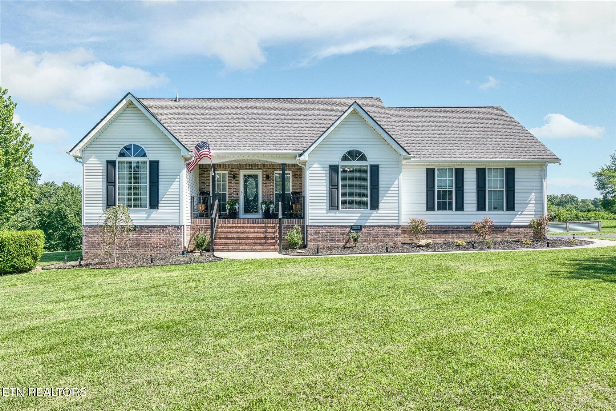 Property Photo: 1036 Circle Drive Drive TN 38556