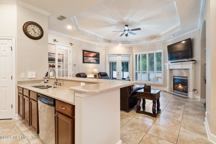 Property Photo:  2025 Castle Point Court  FL 32003 