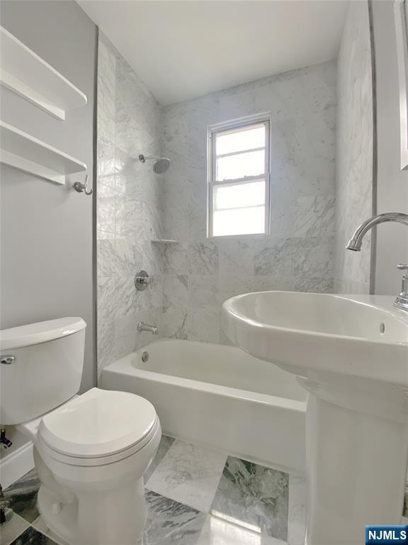 Property Photo:  289 Parker Avenue 2  NJ 07011 
