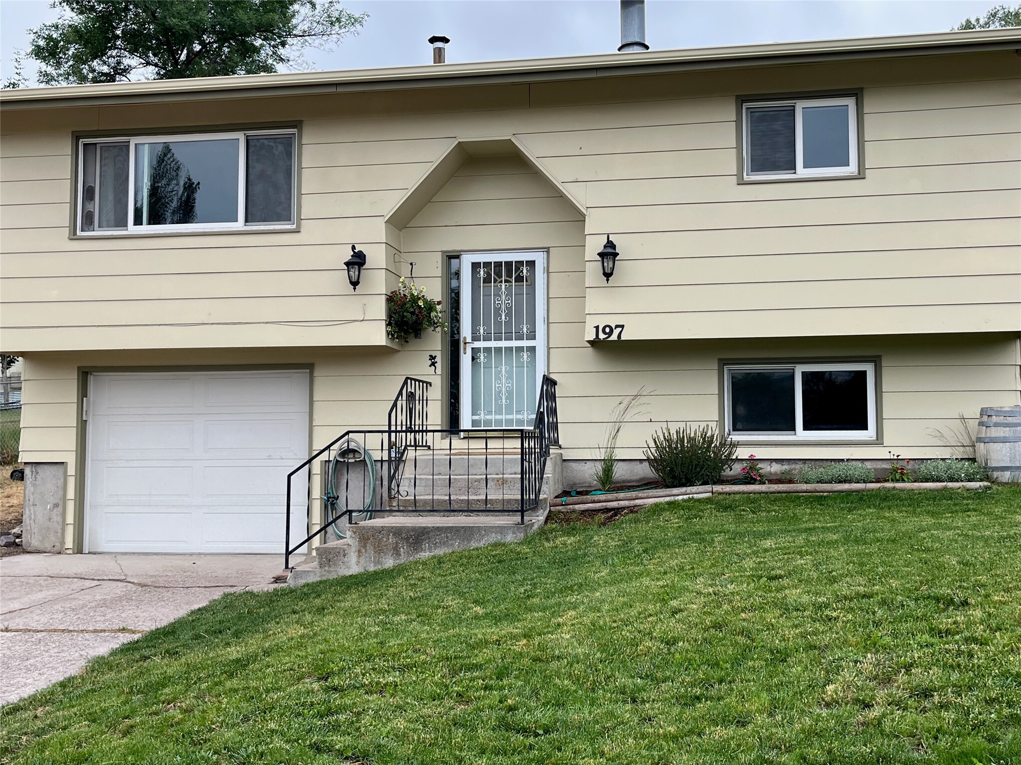 Property Photo: 197 Ridgeway Drive MT 59847