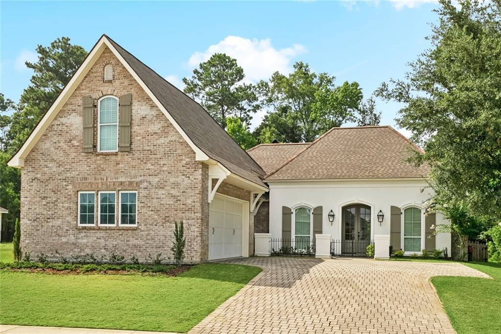 Property Photo: 504 N Corniche Du Lac Drive LA 70433