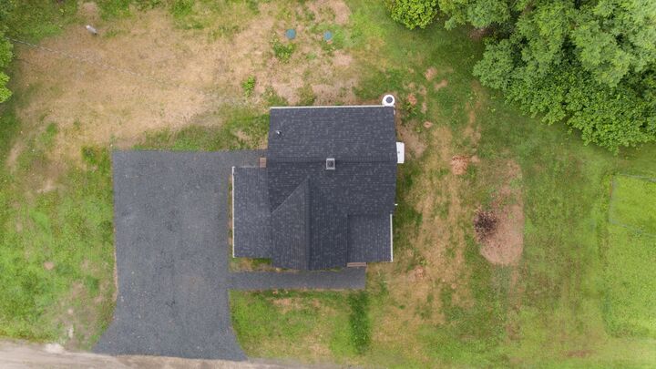 Property Photo: 12 Breezy Knoll NH 03451