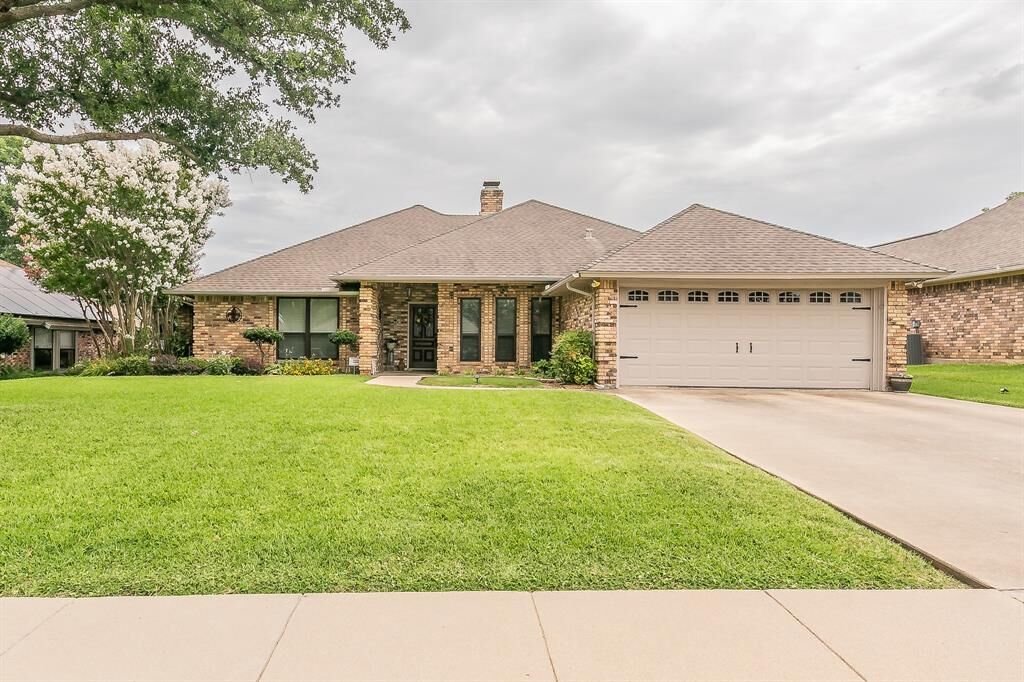 Photo de la propriété: 10153 Stoneleigh Drive TX 76126