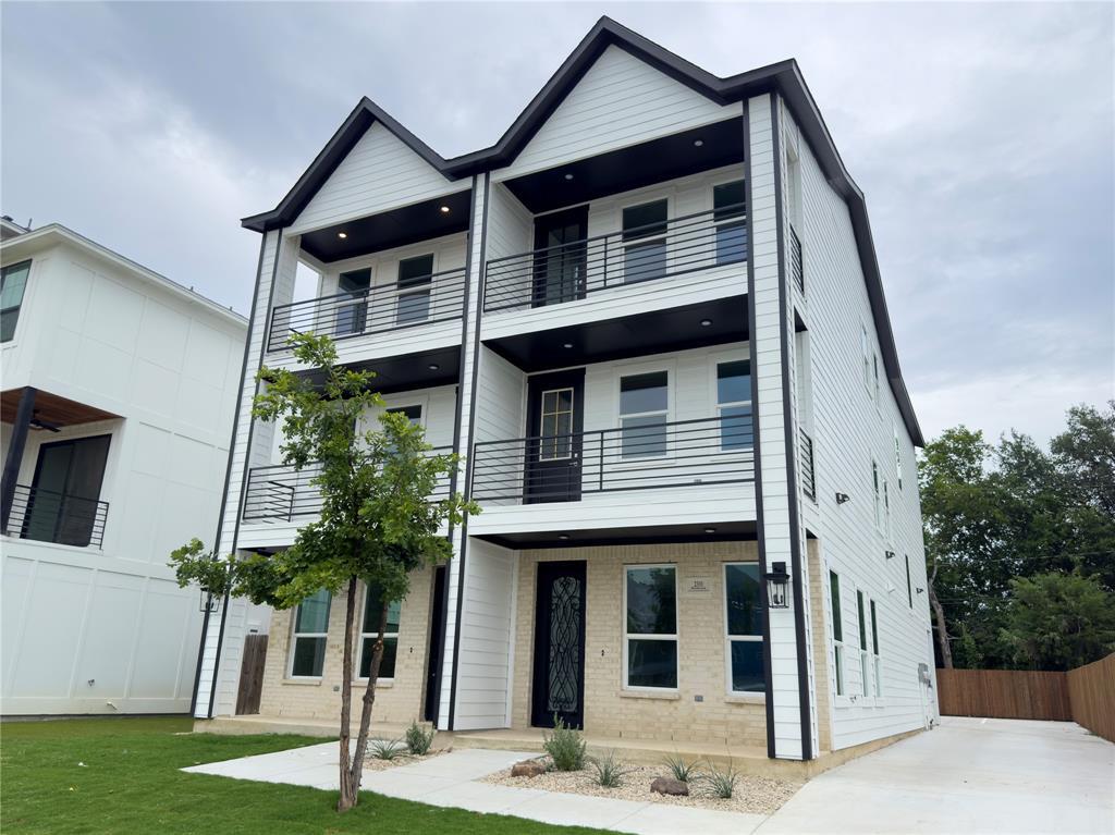 Property Photo: 2309 Benbrook Drive TX 76110