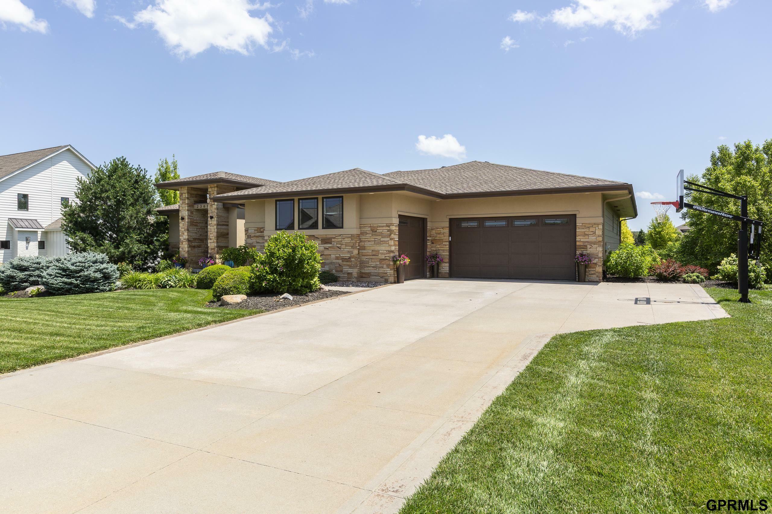 23617 Hampton Road  Elkhorn NE 68022-0000 photo