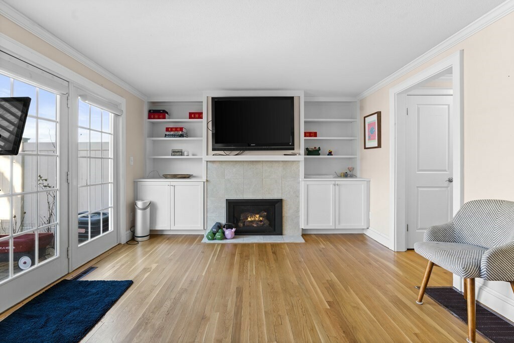 Property Photo: 11 Oak St 37 MA 02482