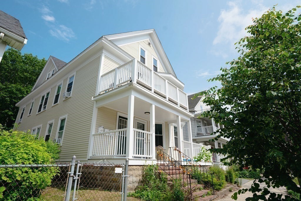 Property Photo: 315 Lafayette St 3 MA 01970