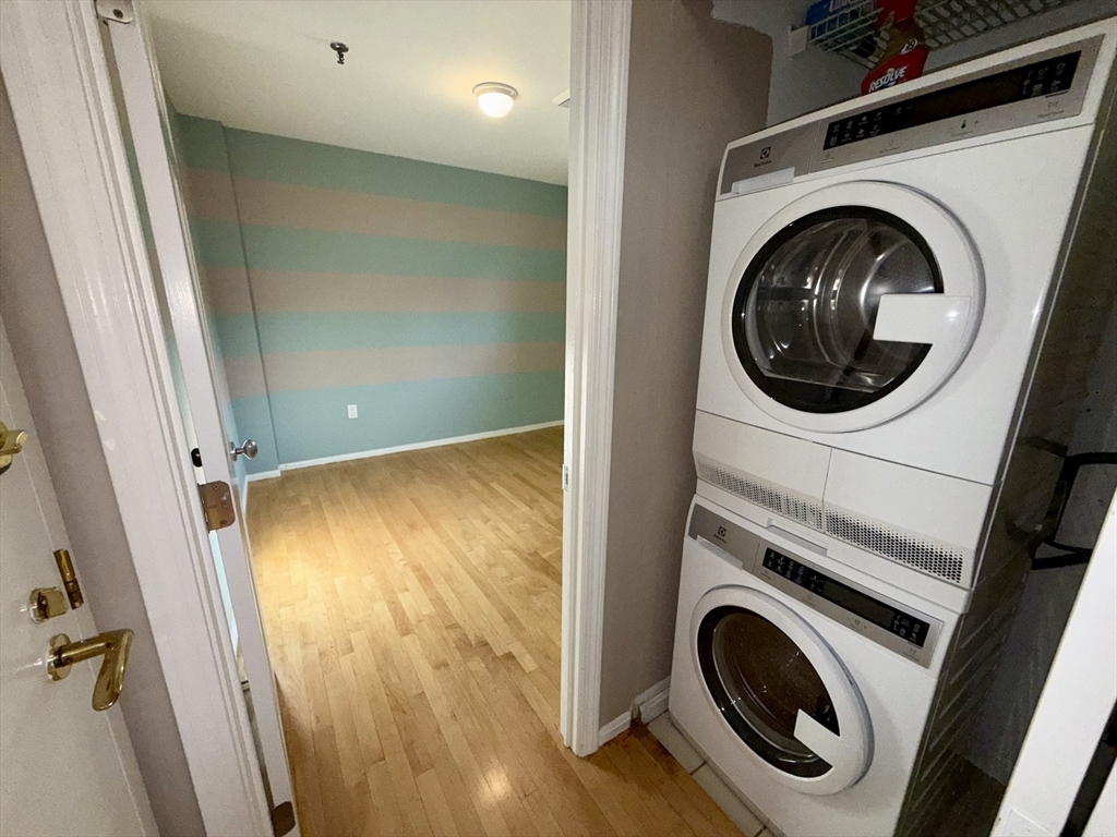 Property Photo: 350 North Street 300 MA 02113