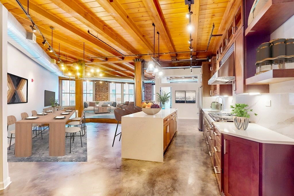 Property Photo: 35 Channel Center St 301 MA 02210