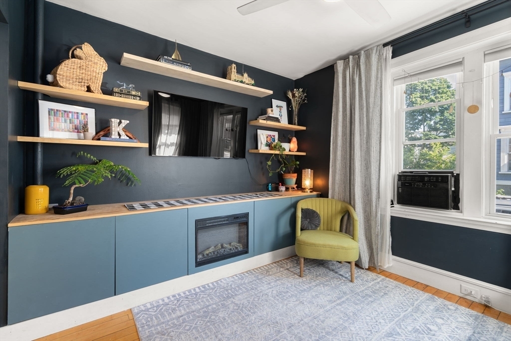 Property Photo: 15 Lynde St 1 MA 01970