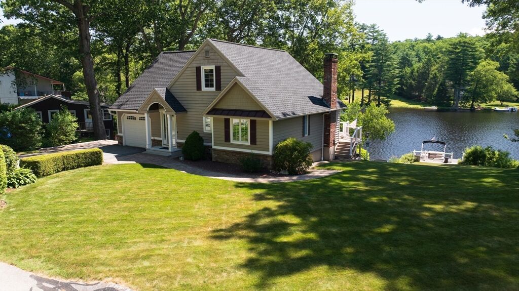 Property Photo:  112 Westwood Dr  MA 01566 