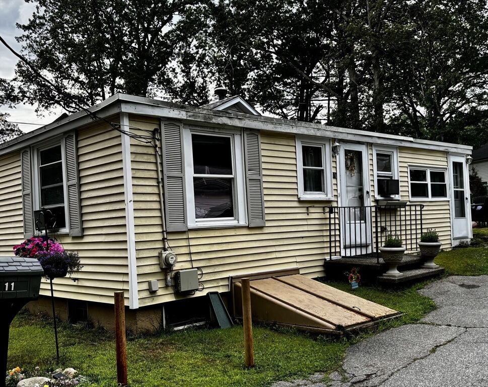 Property Photo:  11 Old Andover Rd  MA 01864 