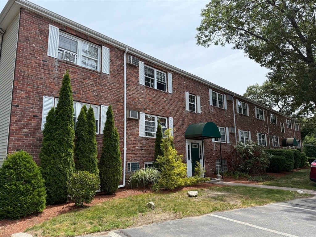Property Photo: 178 Boston Post Rd E 8 MA 01752