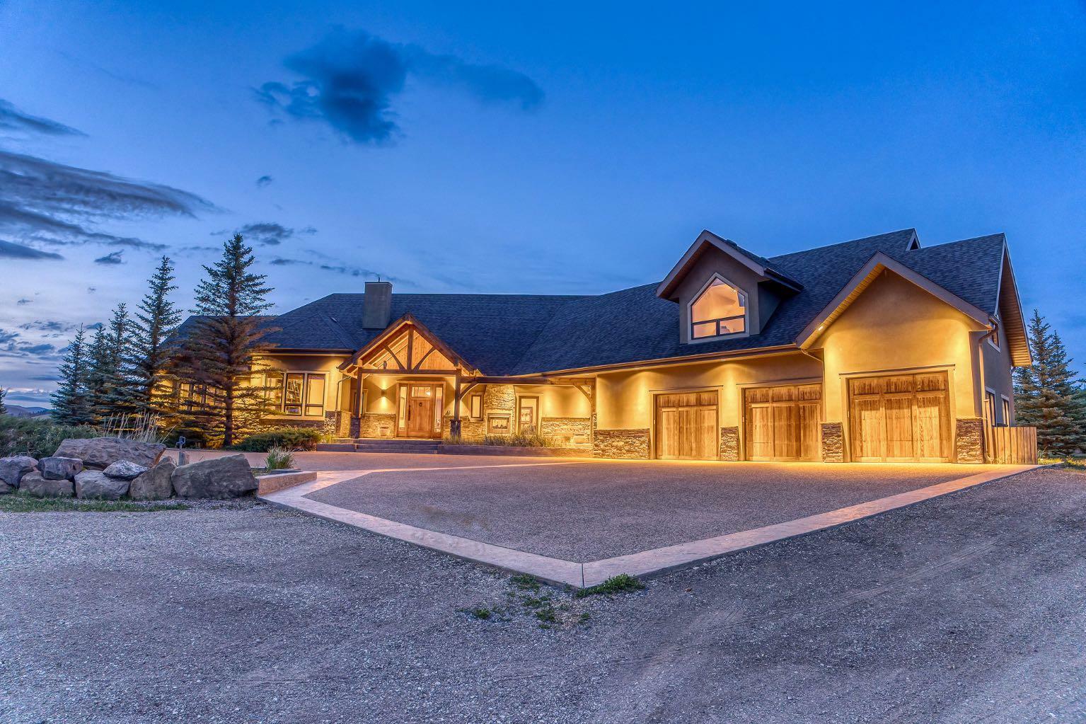 Property Photo: 264390 Forestry Trunk Road AB T4C 1B7