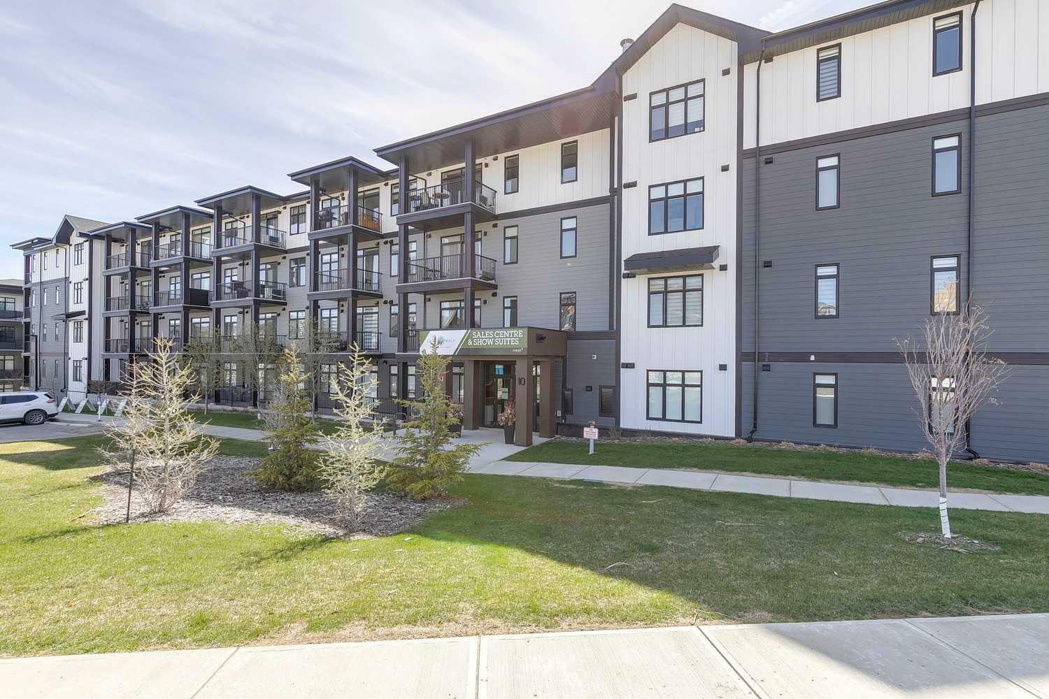 Property Photo: 10 Sage Hill Walk NW 216 AB T3R 1X9