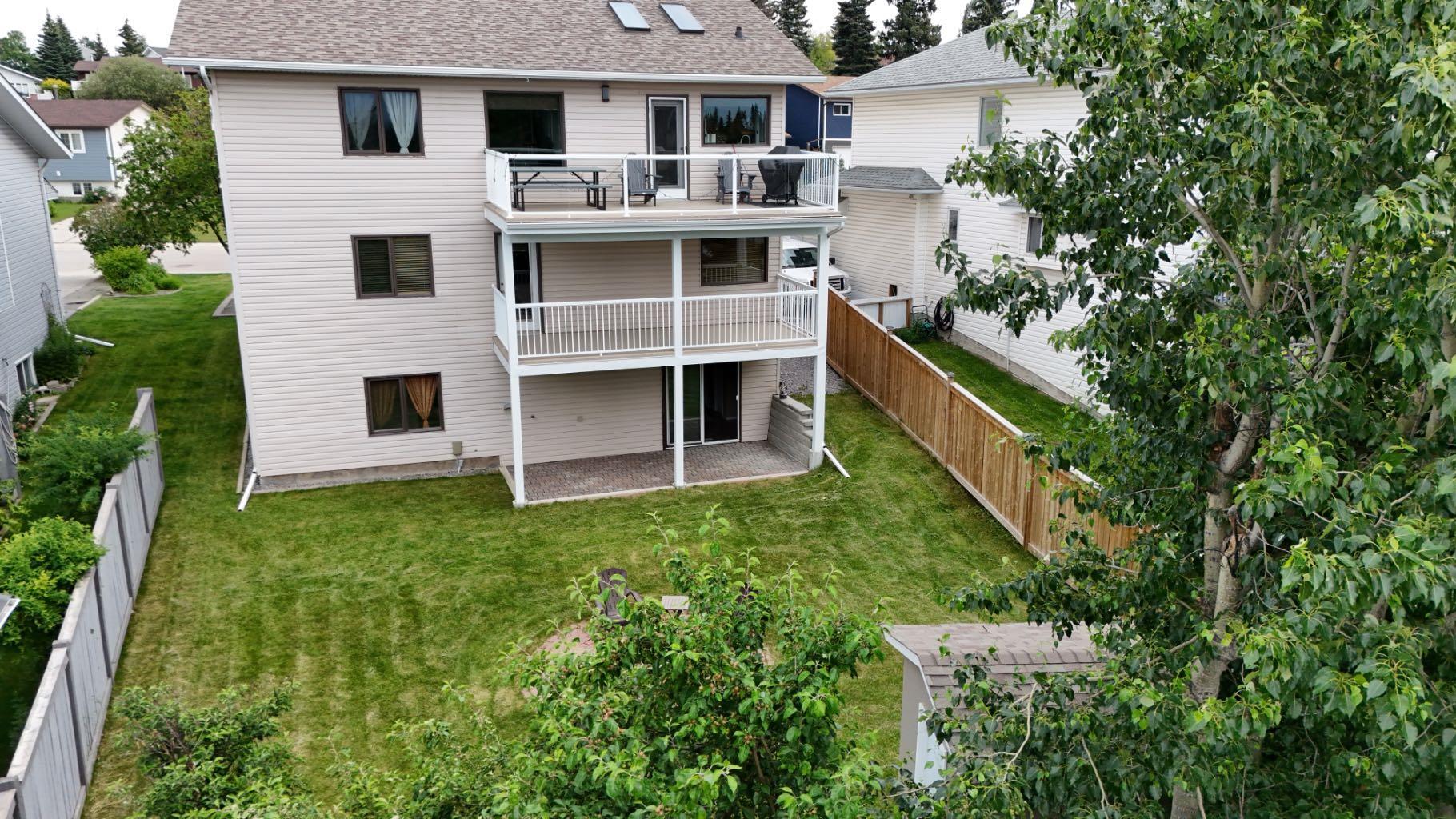 Property Photo: 127 Clark Street AB T7V 1L6