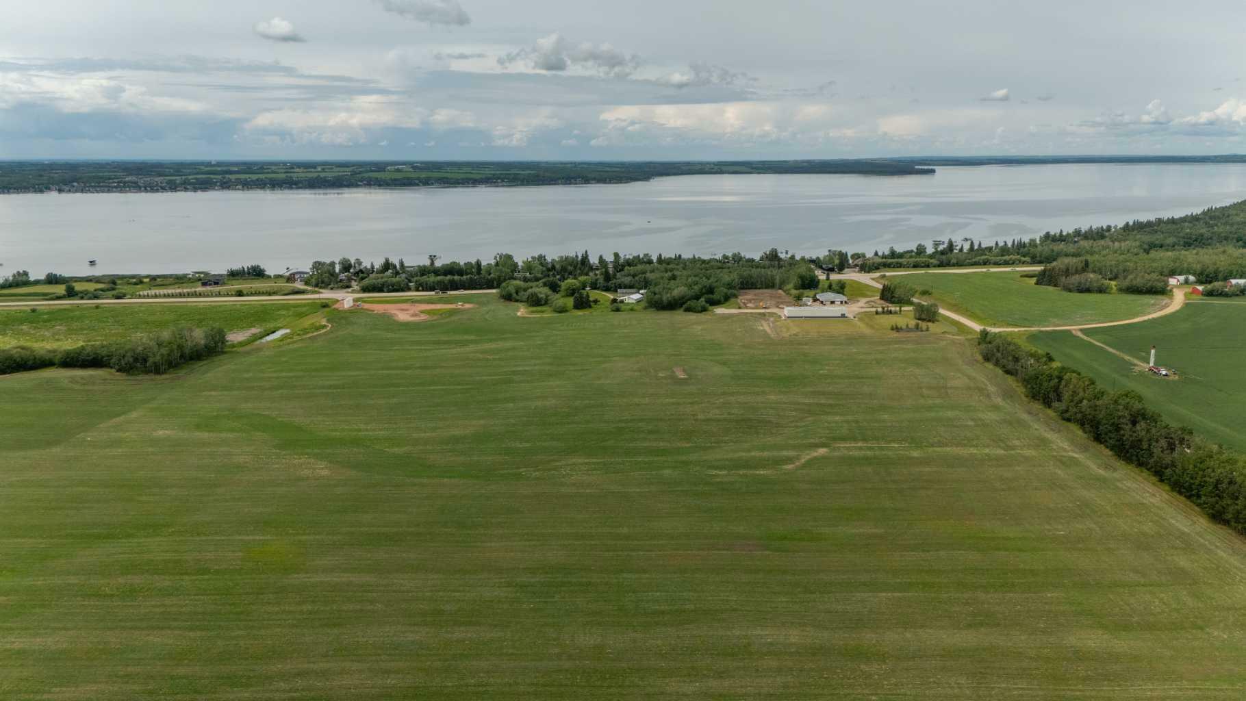 Property Photo: Highway 20 Township Road 391 AB T4S 1T2