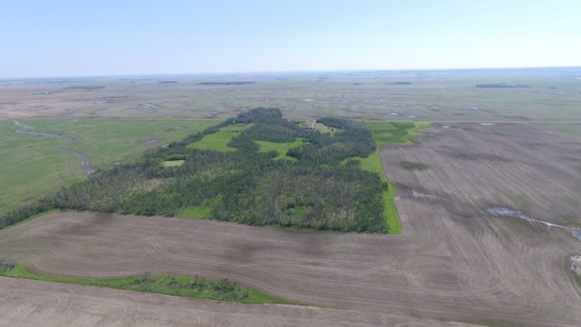 Photo de la propriété: 81068 Range Road 225 AB T0H 1S0