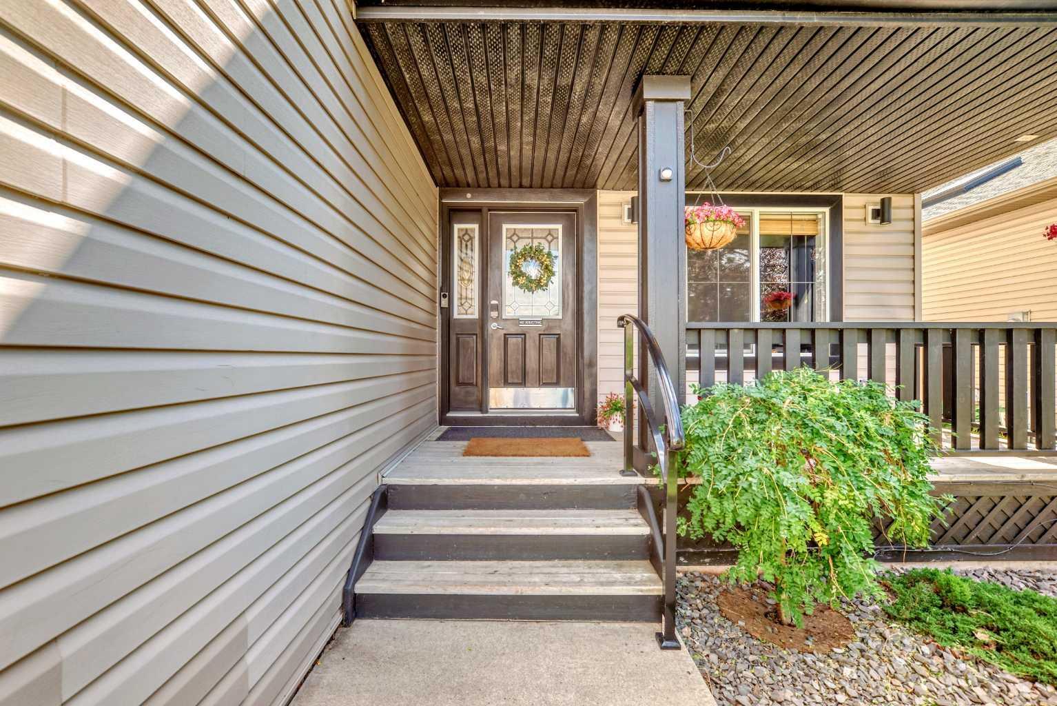 Property Photo: 120 Oakmere Way AB T1X 1N3