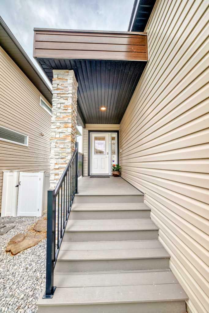Property Photo: 123 Vancouver Crescent AB T4R 0P3