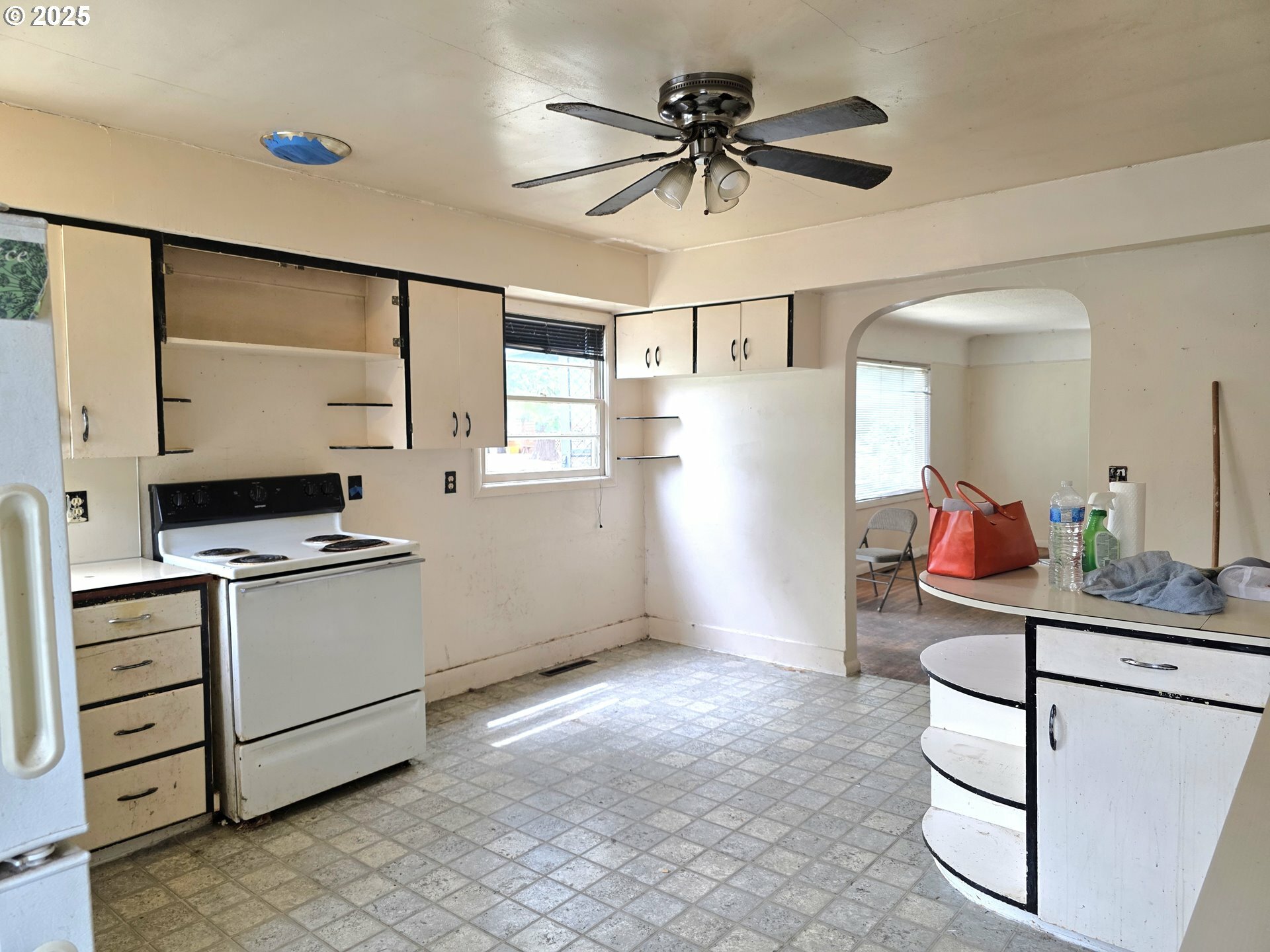 Property Photo: 2745 SE 28th Pl OR 97202