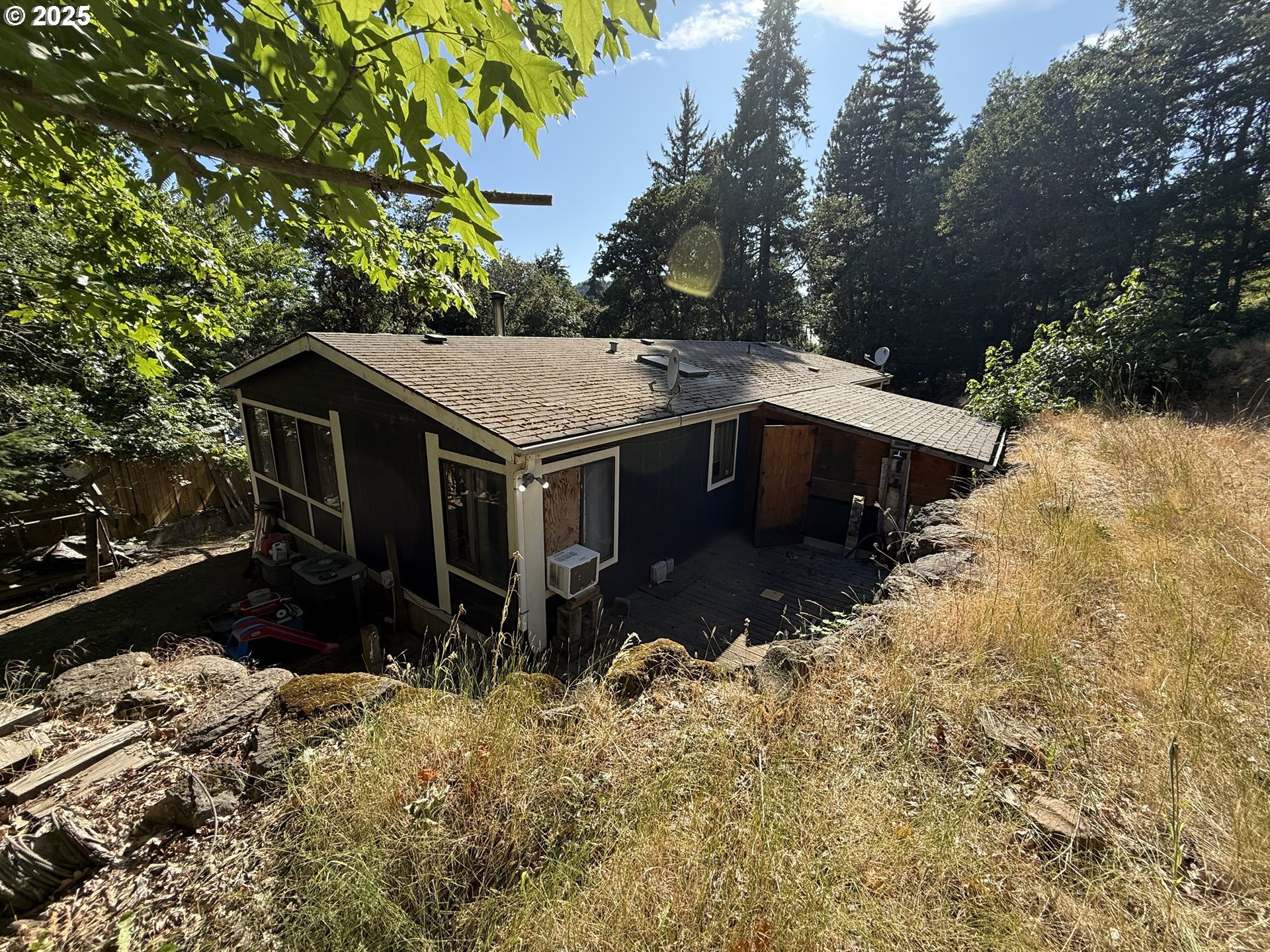 590 NE Spring St  White Salmon WA 98672 photo
