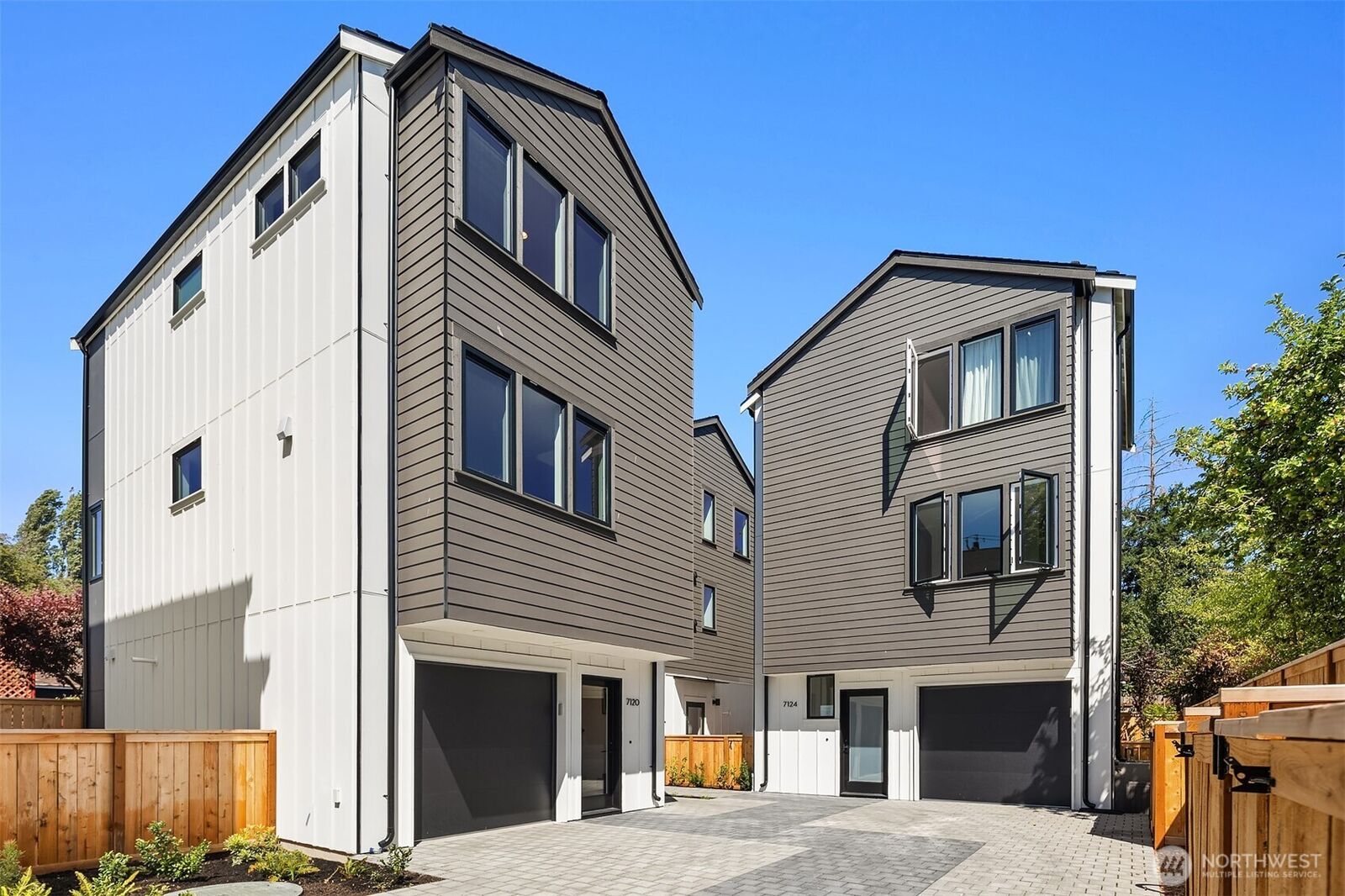 Property Photo: 7120 44th Avenue S WA 98118