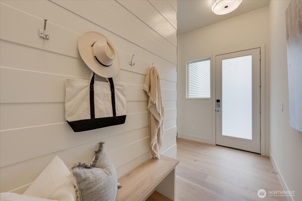Property Photo:  13542  39th Avenue NE A  WA 98125 