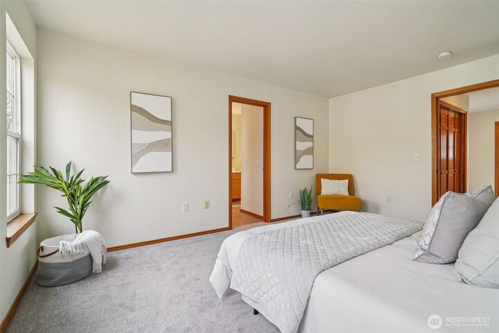 Property Photo:  22727 NE 4th Place 117  WA 98074 