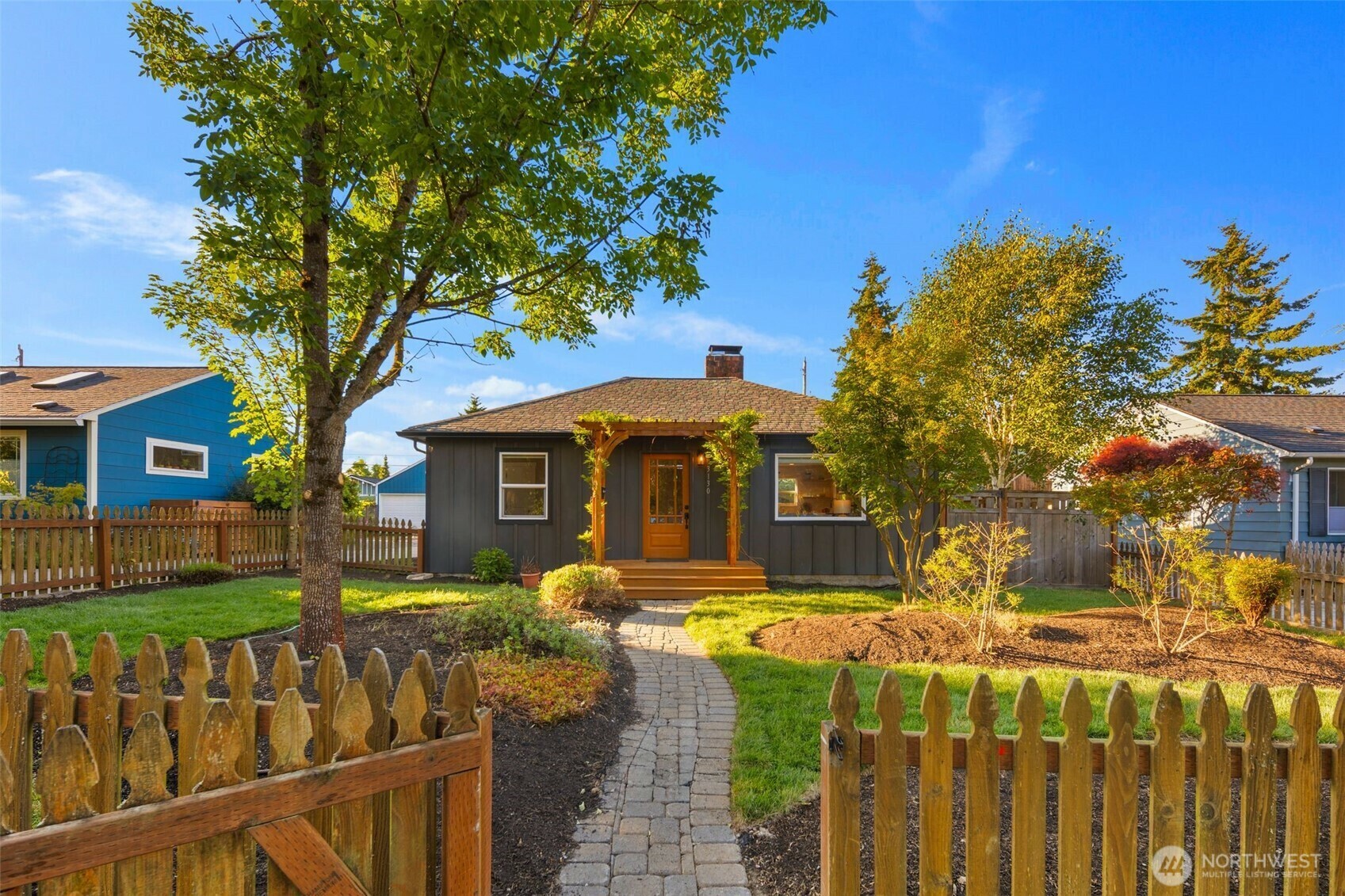 Property Photo: 3130 SW 97th Street WA 98126