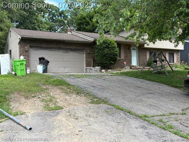 Property Photo: 8962 Glasgow Drive MI 48386