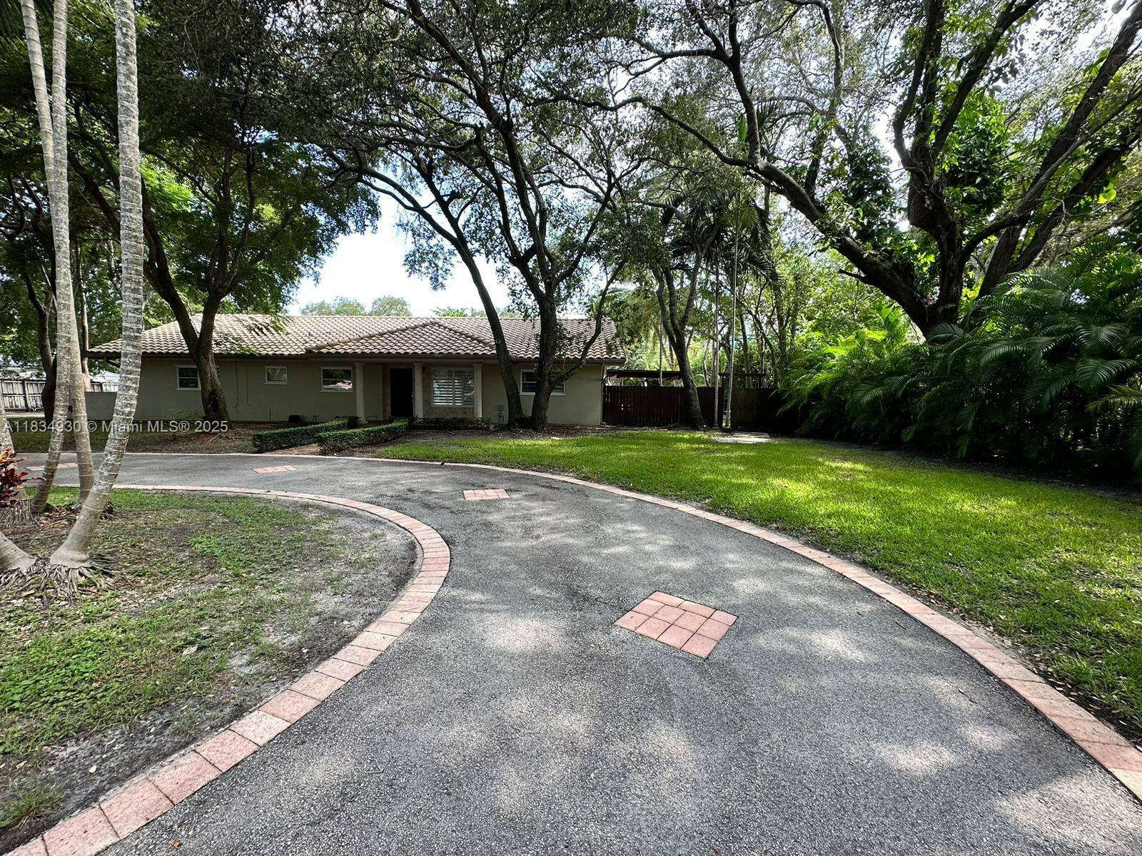 Property Photo: 8755 SW 96th St FL 33176