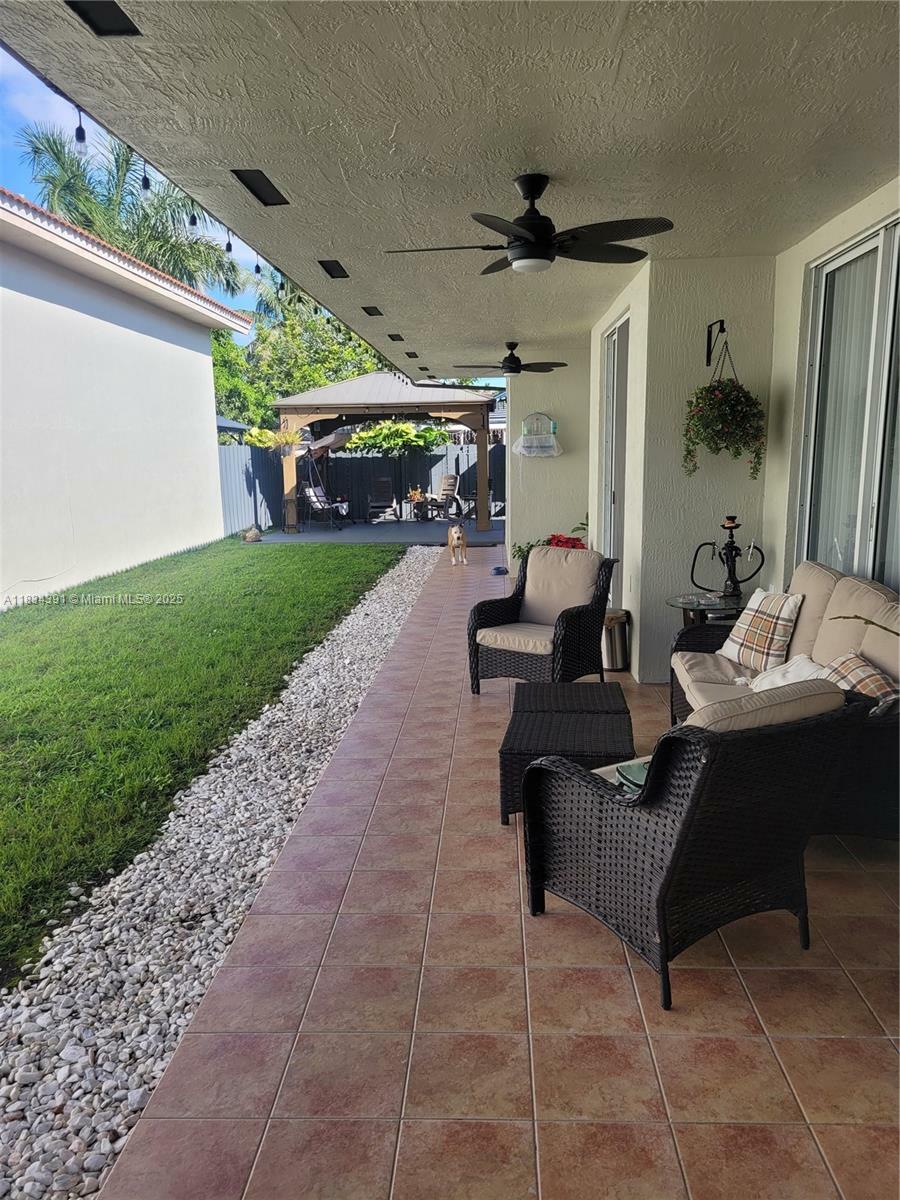 Property Photo: 16909 SW 141st Ct FL 33177