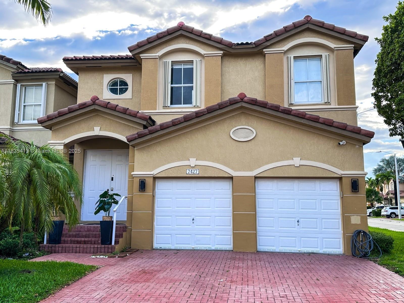 7427 NW 113th Path  Doral FL 33178 photo
