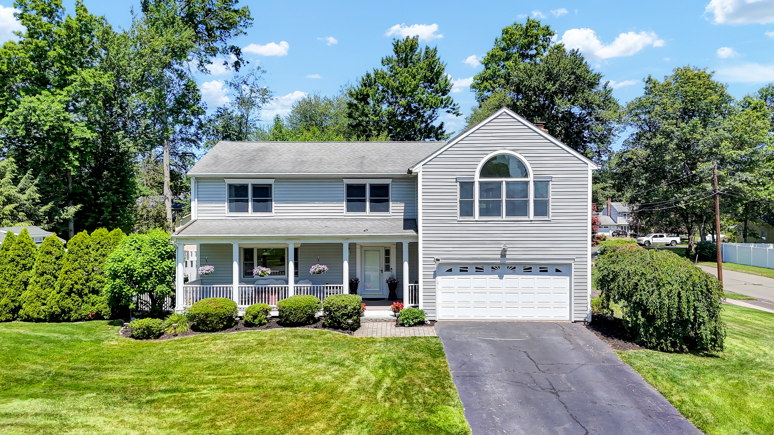 Property Photo: 288 Pine Lane CT 06109
