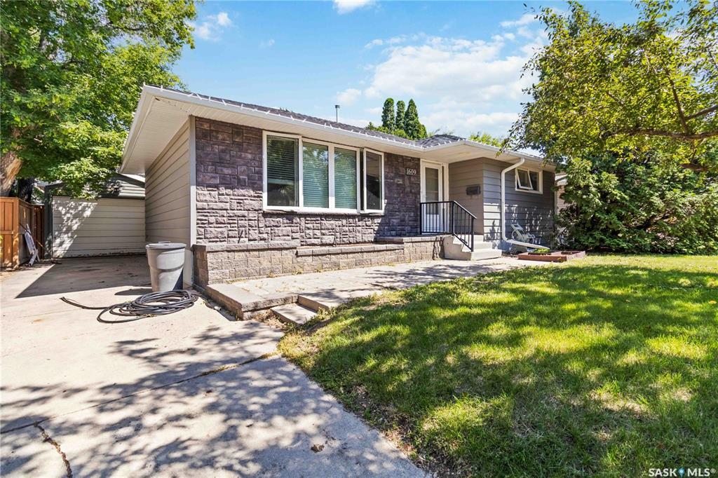 1609 Morgan Avenue  Saskatoon SK S7H 2R9 photo