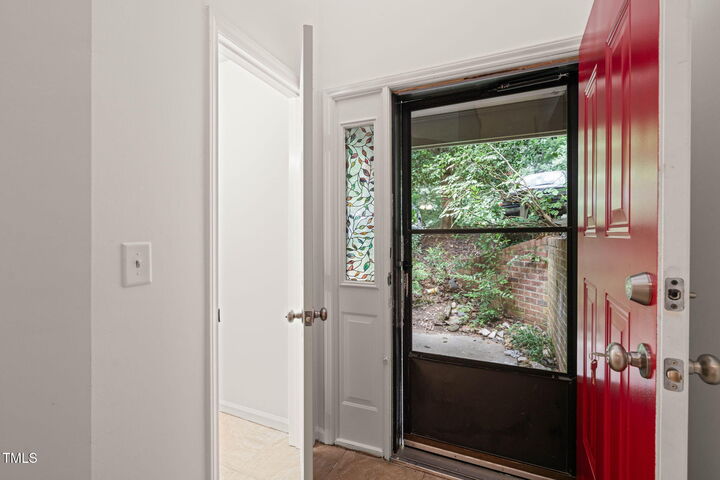 Property Photo:  403 Broad Leaf Circle  NC 27613 