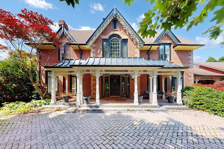 Property Photo:  18 Ridgevale Drive  ON L6B 1A8 