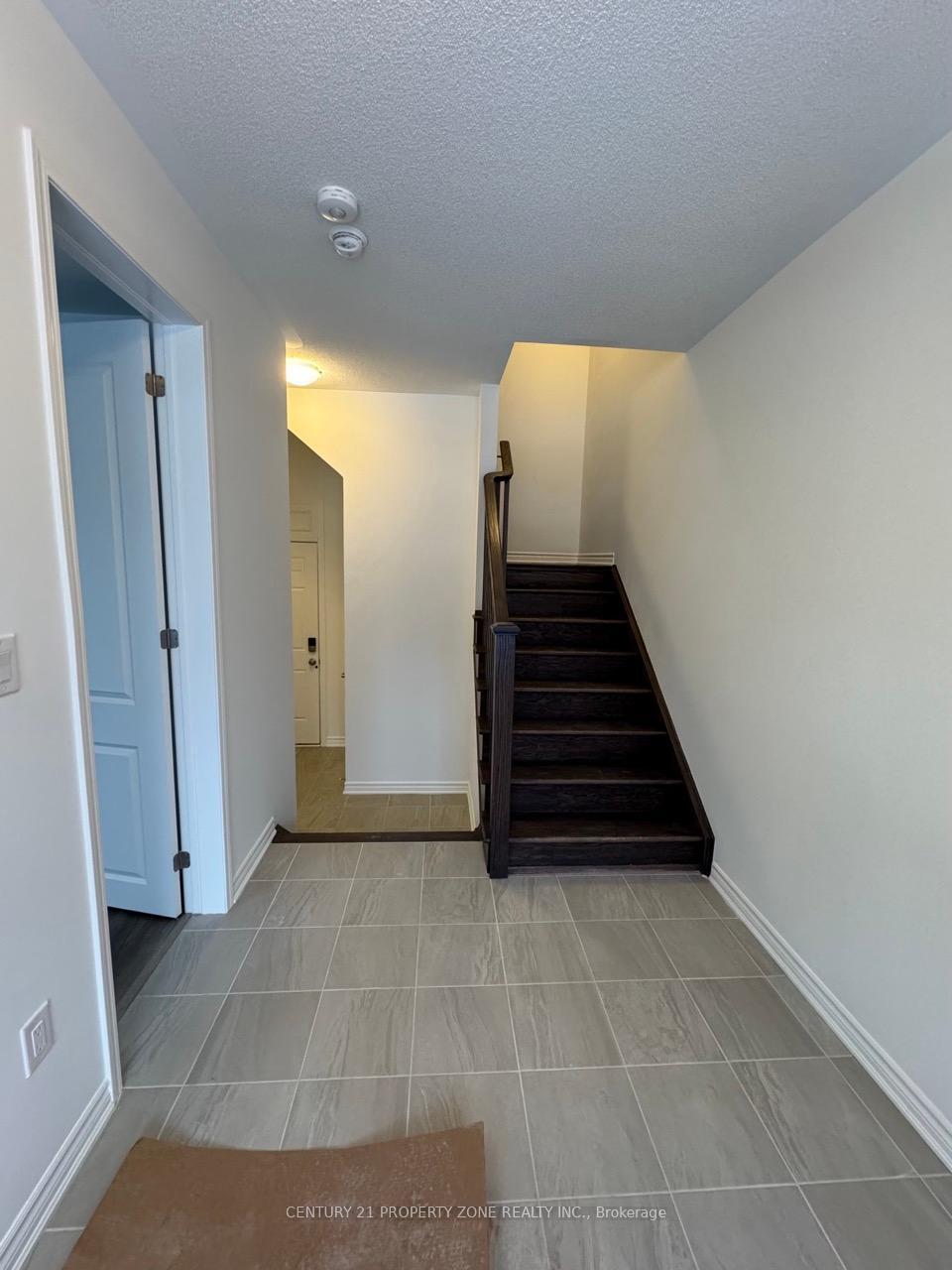 Property Photo: 30 Bellasera Way ON L7C 1Z9