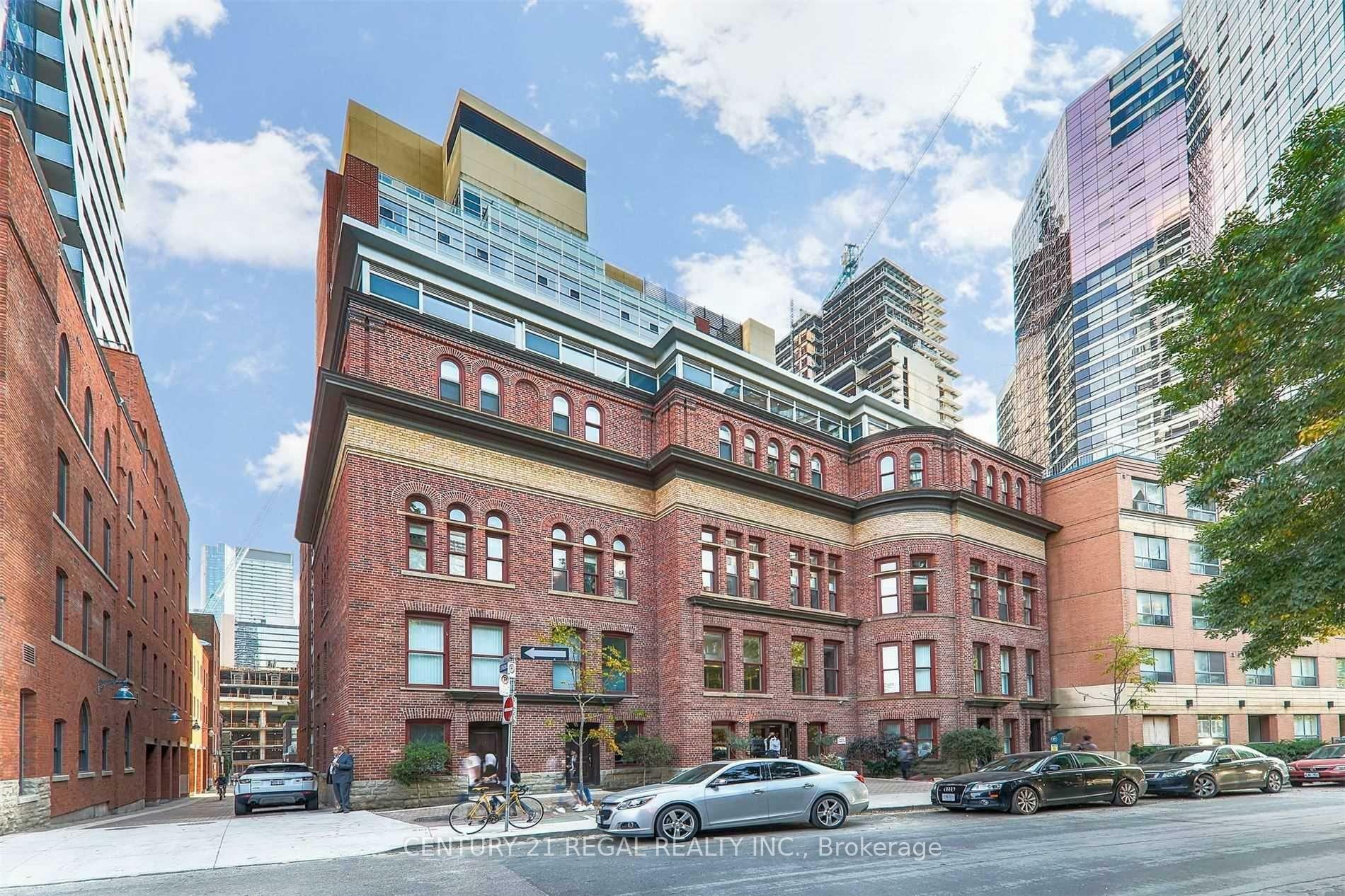 Property Photo: 11 St Joseph Street 804 ON M4Y 1J8