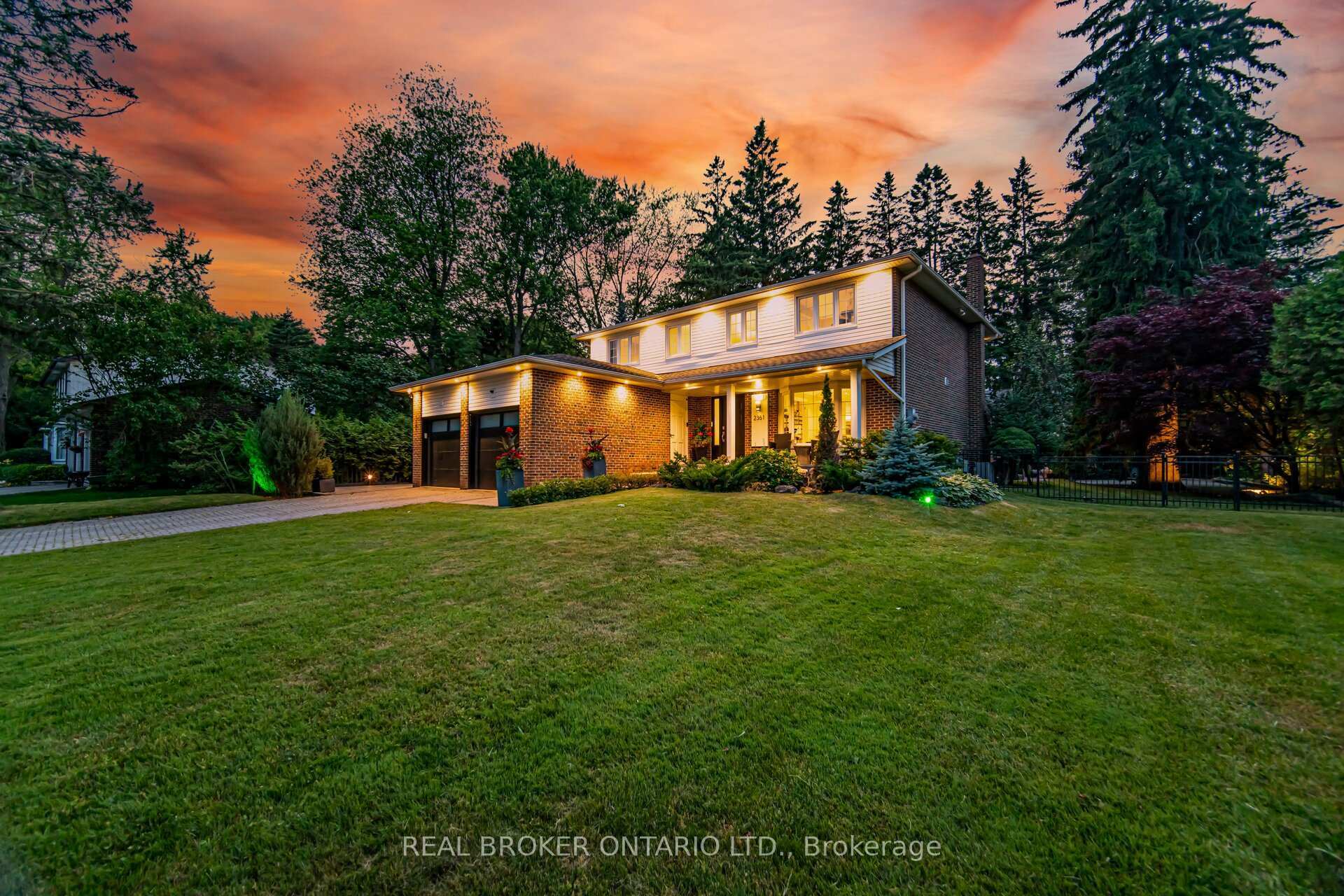 Property Photo: 2361 Carrington Place ON L6J 5P5